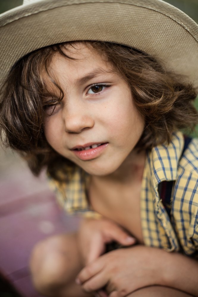 Озорной мальчишка