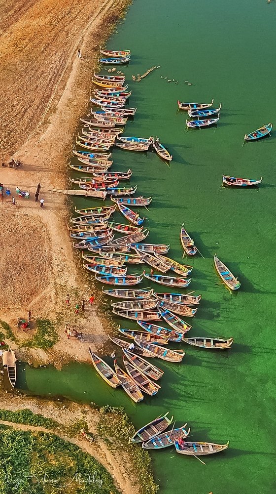 Photograph by Ye Wunna Mandalay