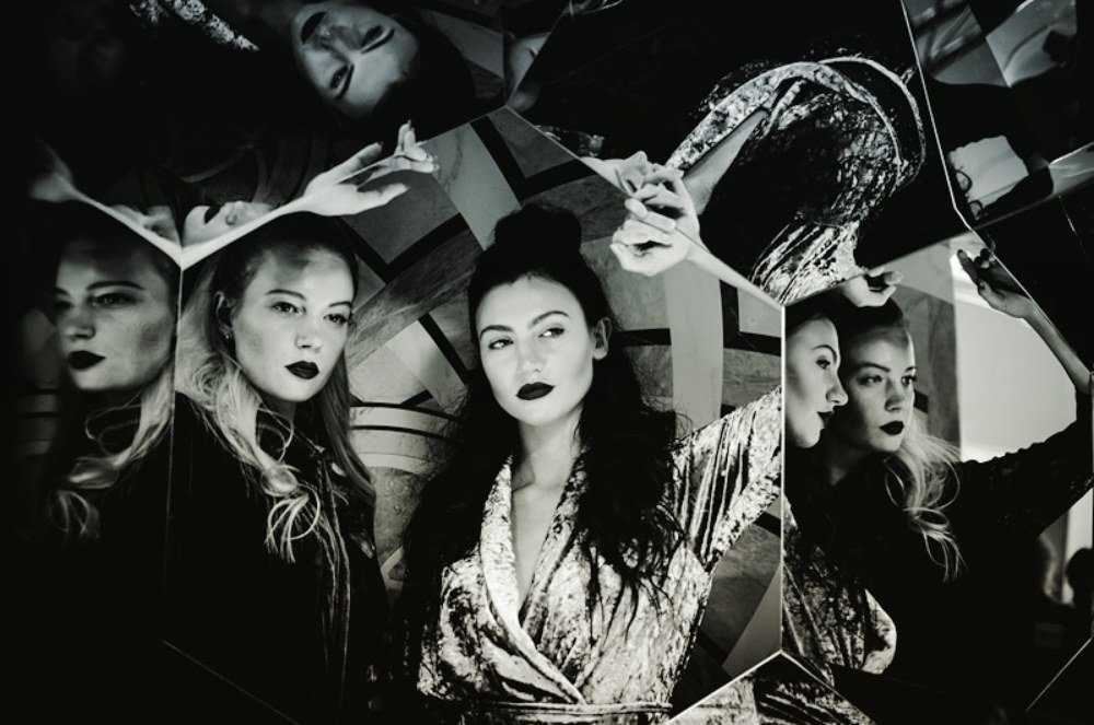 Многогранность женщины.