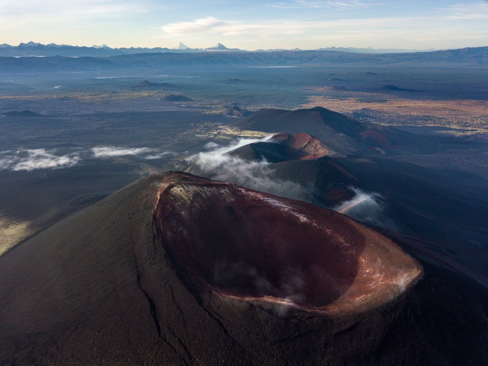 Заглянуть в кратер вулкана