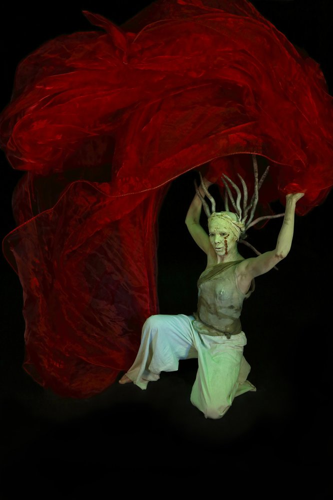 Движение в красном