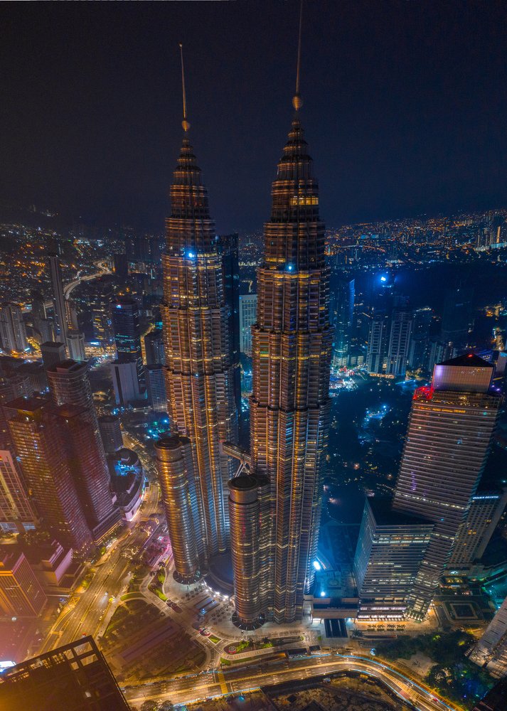 Башни Петронас в Куала-Лумпур