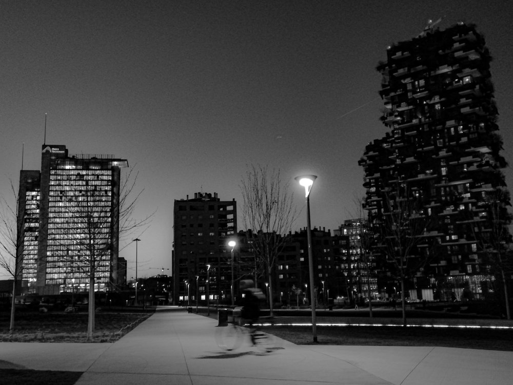 Milan in the shadows