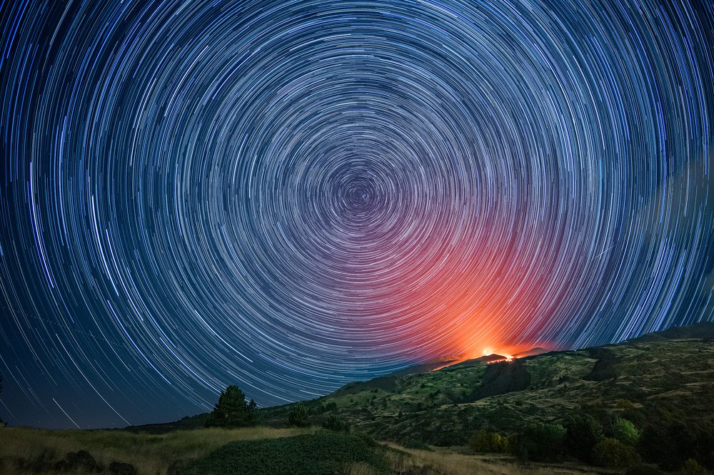Star trail - Volcano Etna