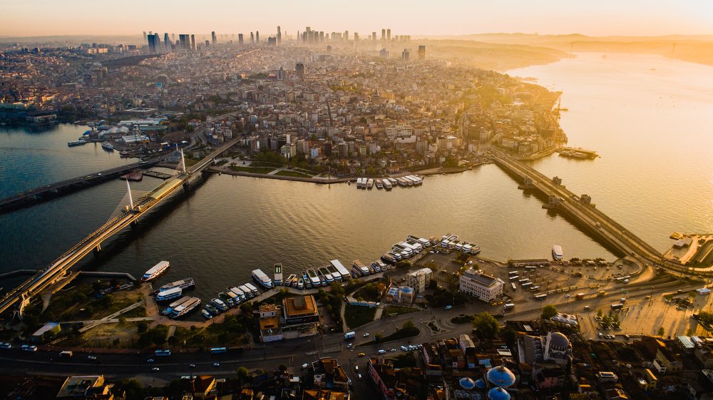 Morning light of the city