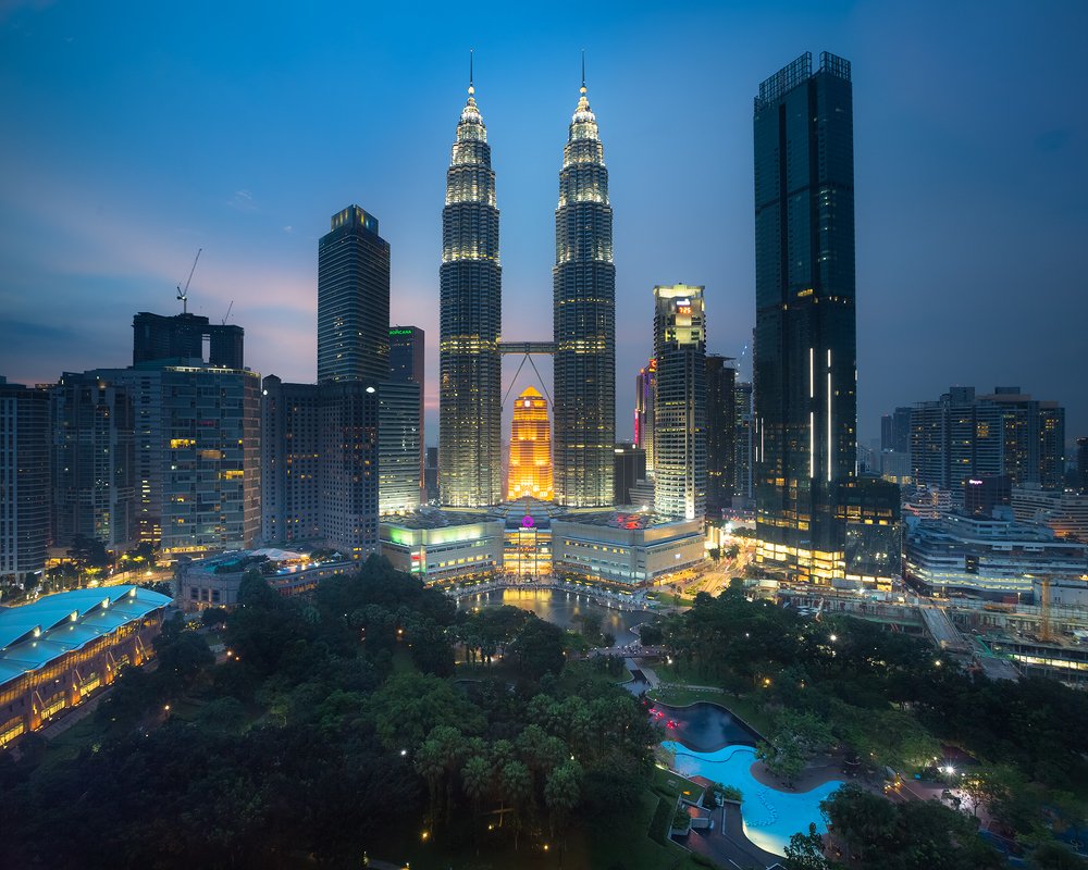 Evening Twins / Вечерние близнецы