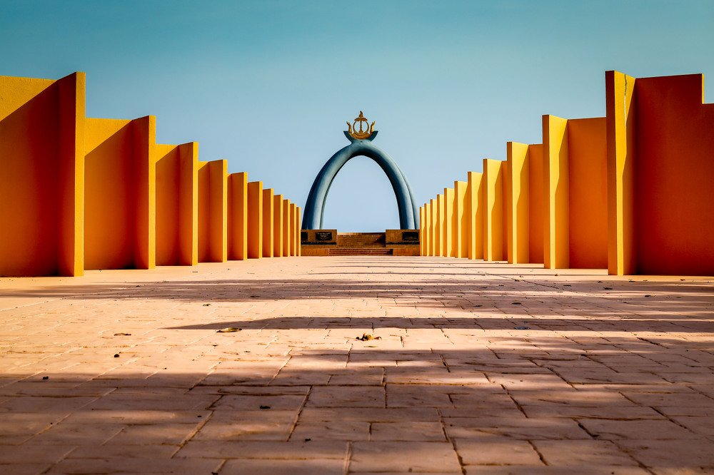 Photograph by Eduardo Bautista