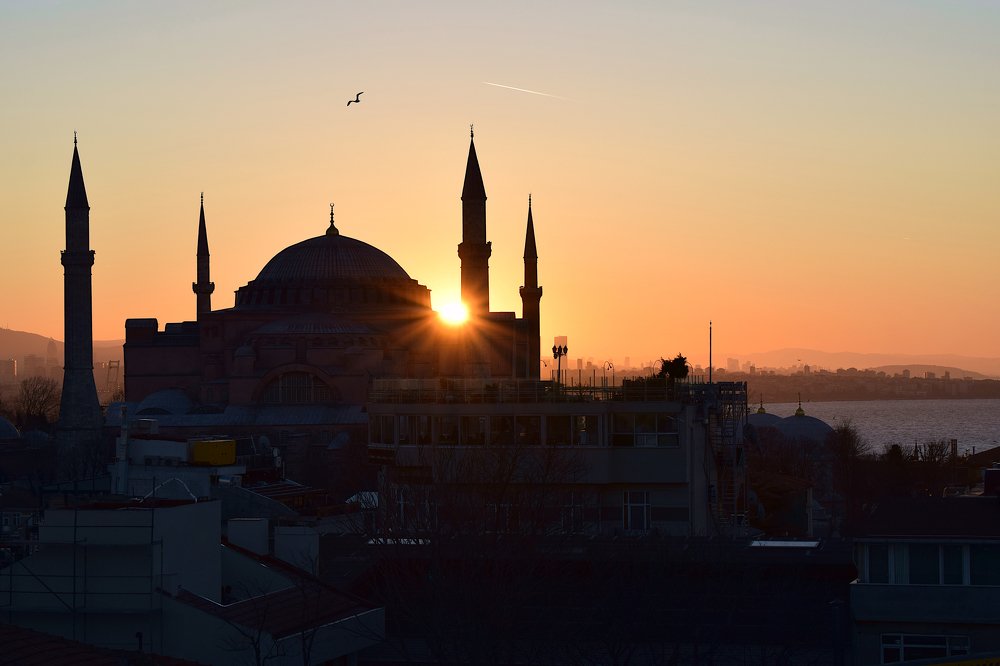 Рассвет в Стамбуле.