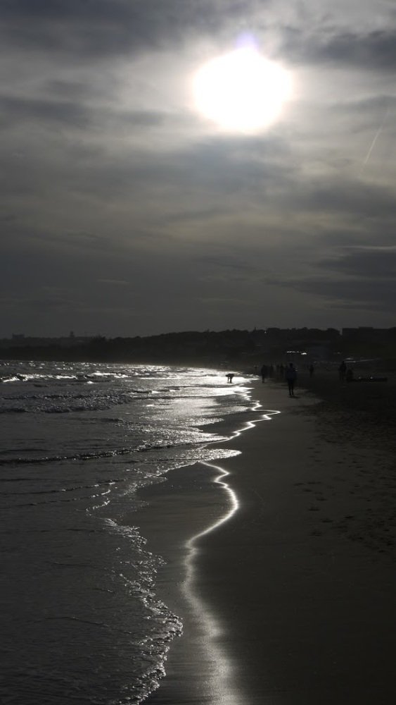 Meer am Strand bei Barcelona