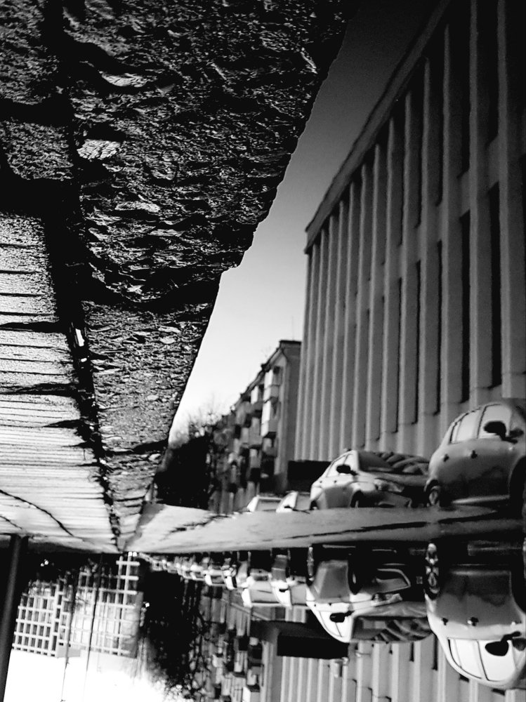 Отражённая реальность.