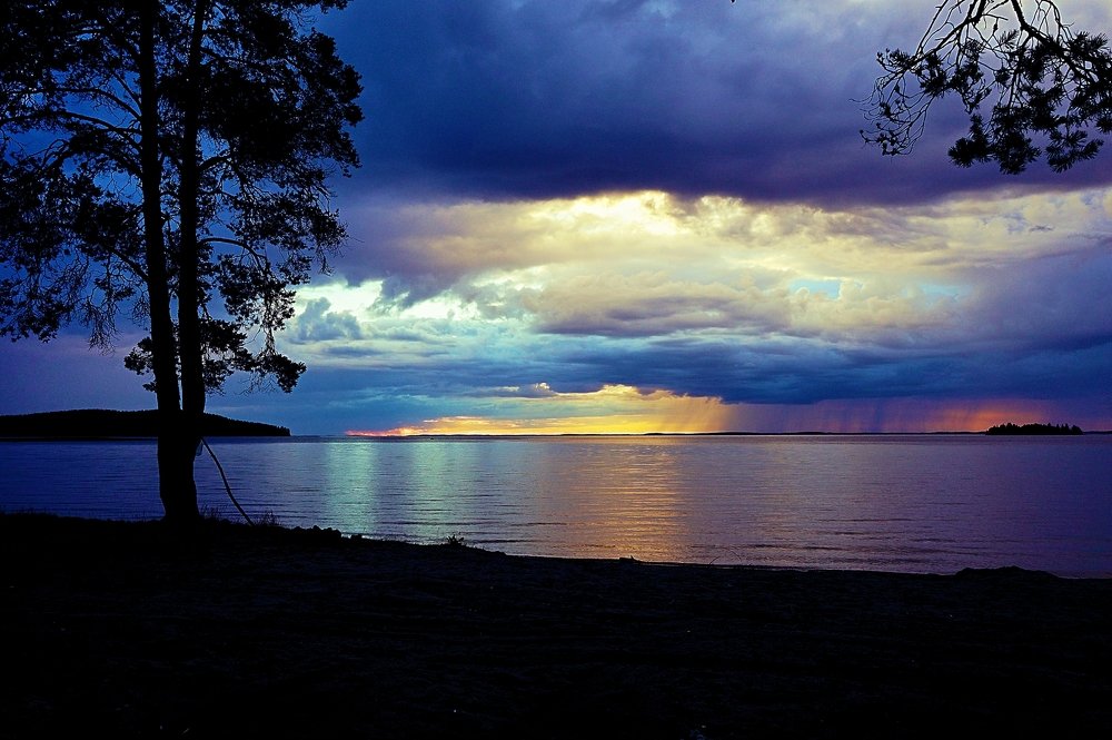 Закат на оз. Сямозеро . Карелия