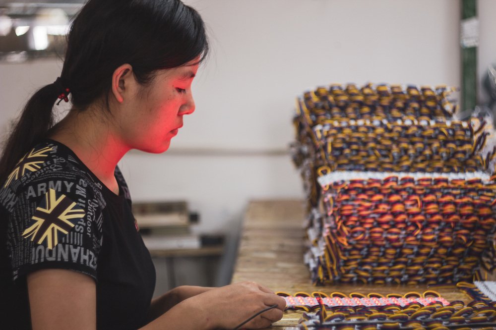 Workdays of factory workers in China / Будни работников фабрик в Китае