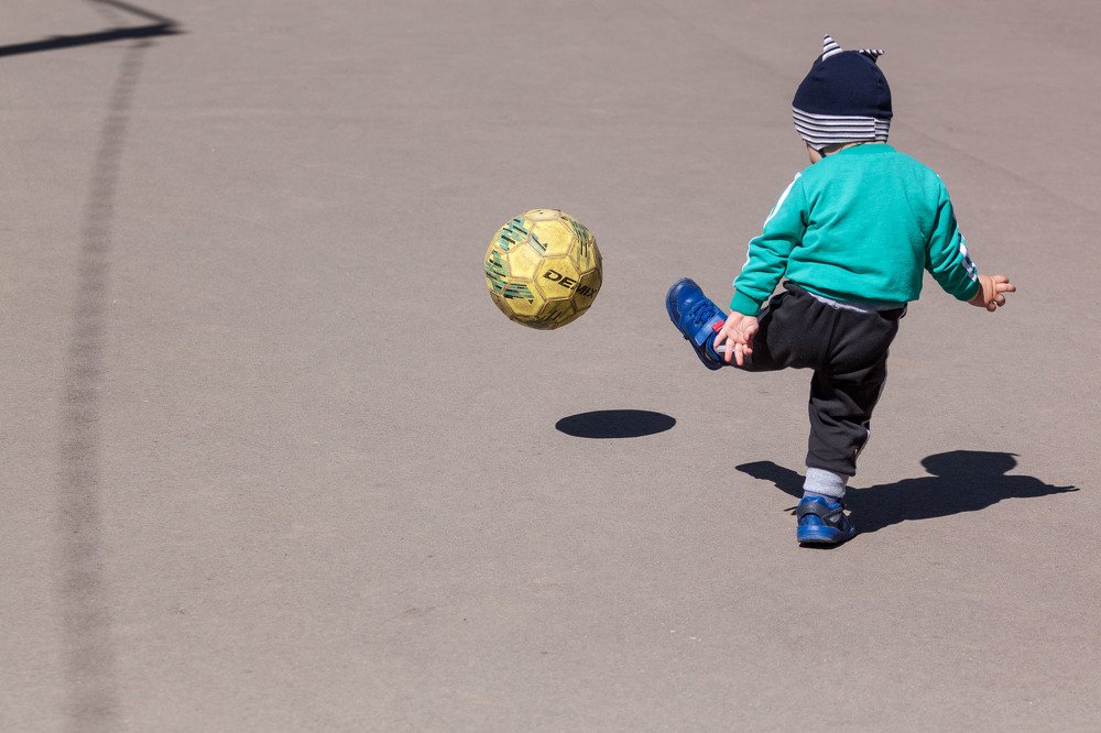 Вложился  в  удар.