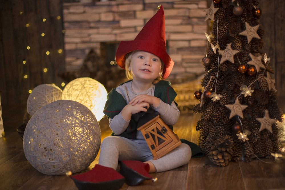 Сказочный эльф в предвкушении Нового года!
