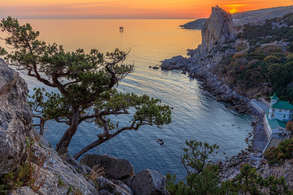 Домик у моря.