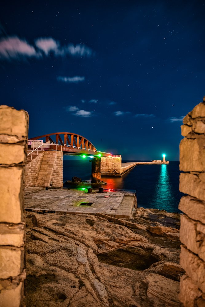 Breakwater bridge