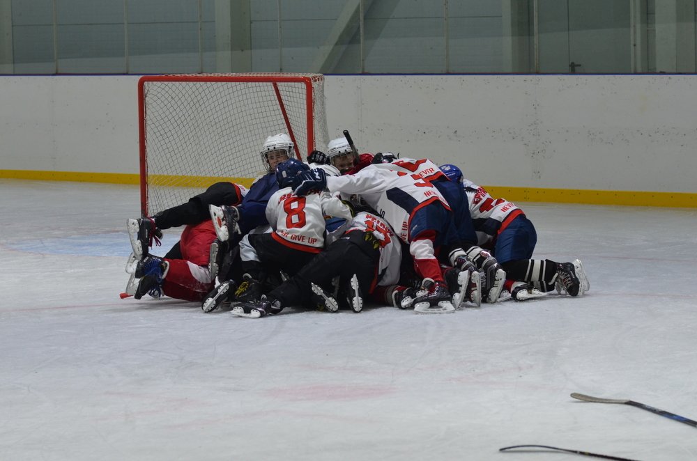 Памятник вратарю)