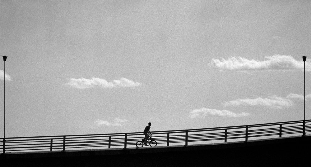 Гляжу поднимается медленно в гору...