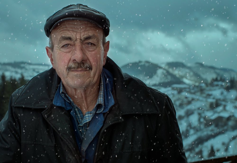 Photograph by Vladimir Karamazov