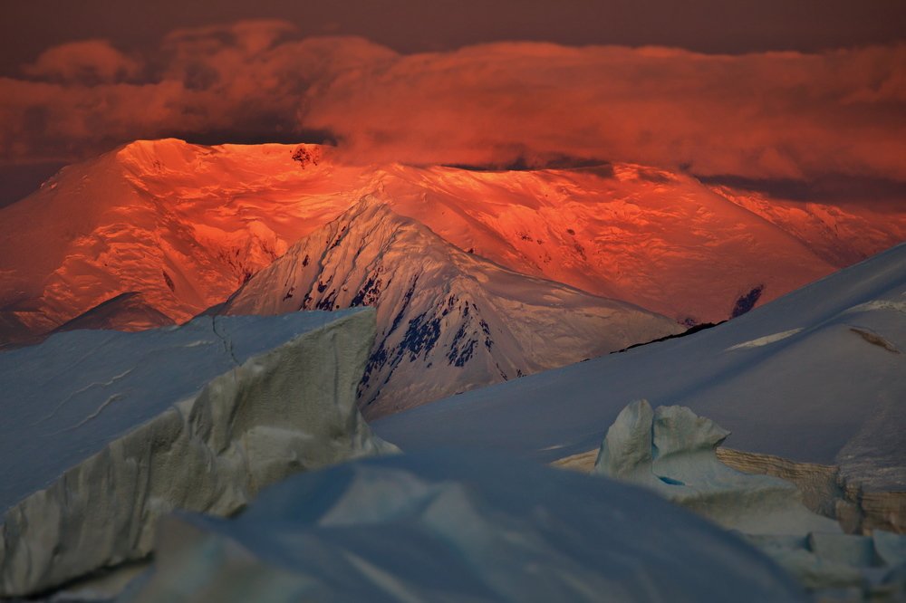 Антарктический пожар