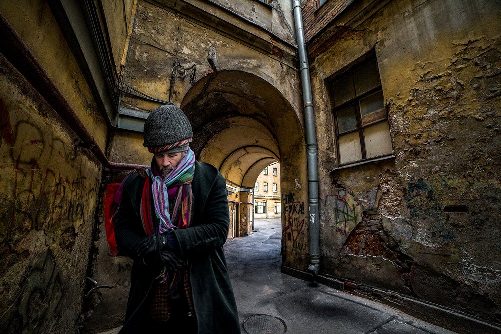 В лабиринтах Моховой.