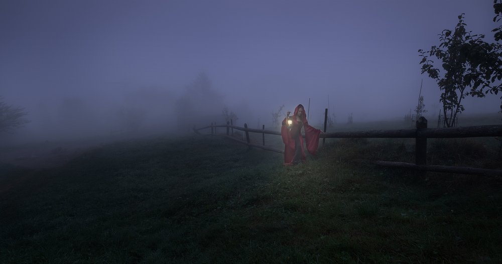 Photograph by Maxim Sayapin