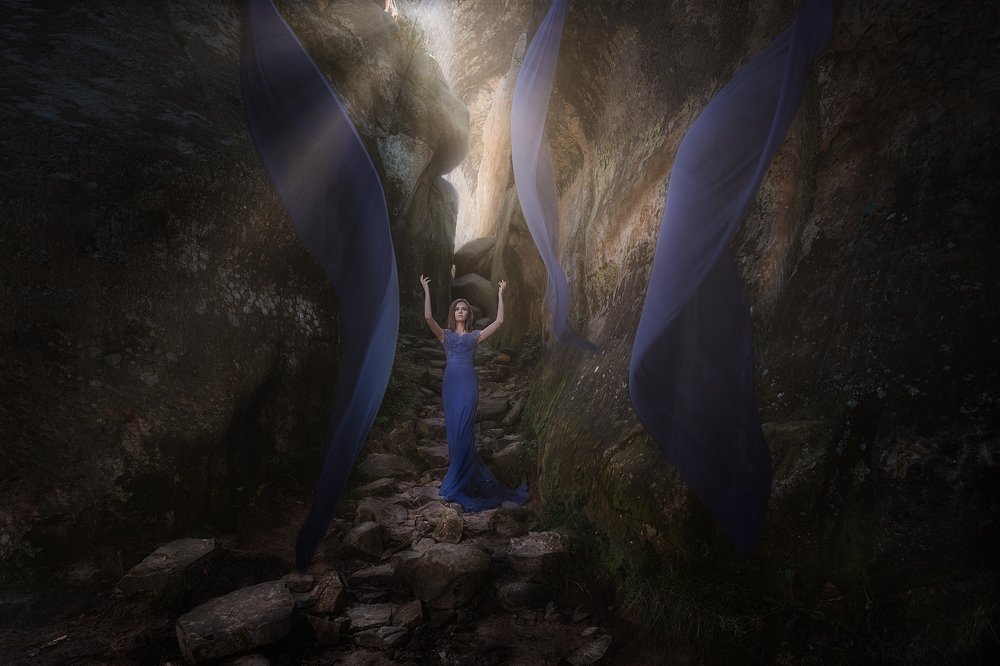 Photograph by Maxim Sayapin