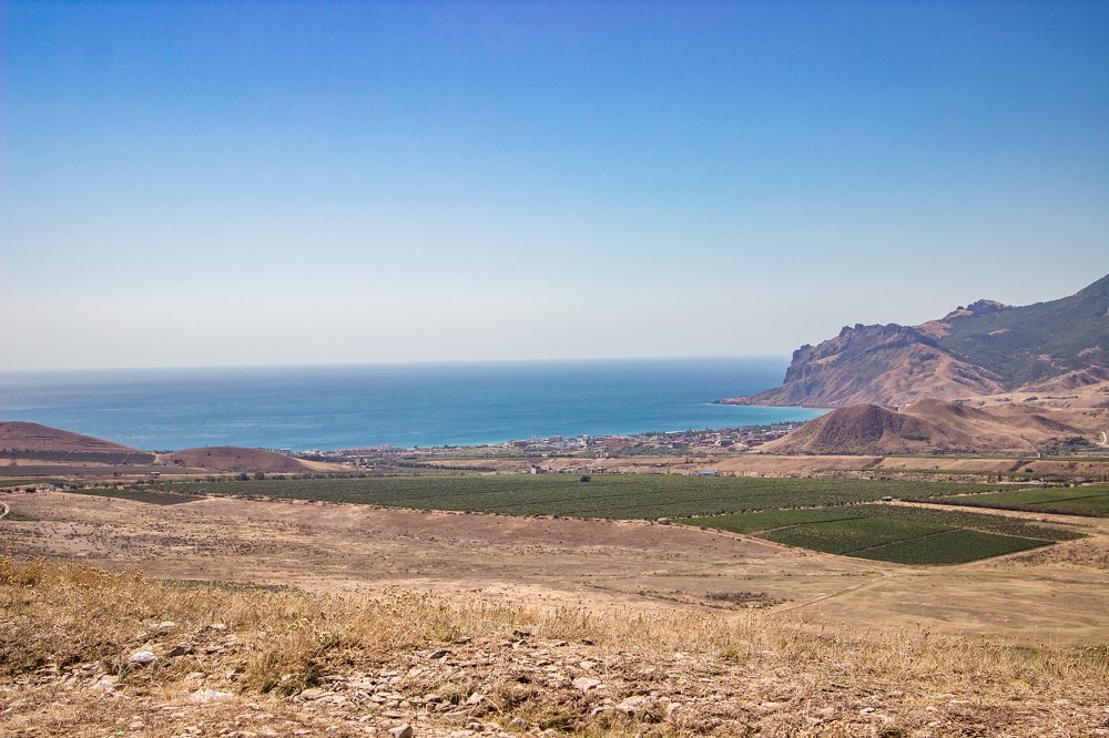 Узун-Сырт - Горный хребет в Крыму, близ Коктебеля