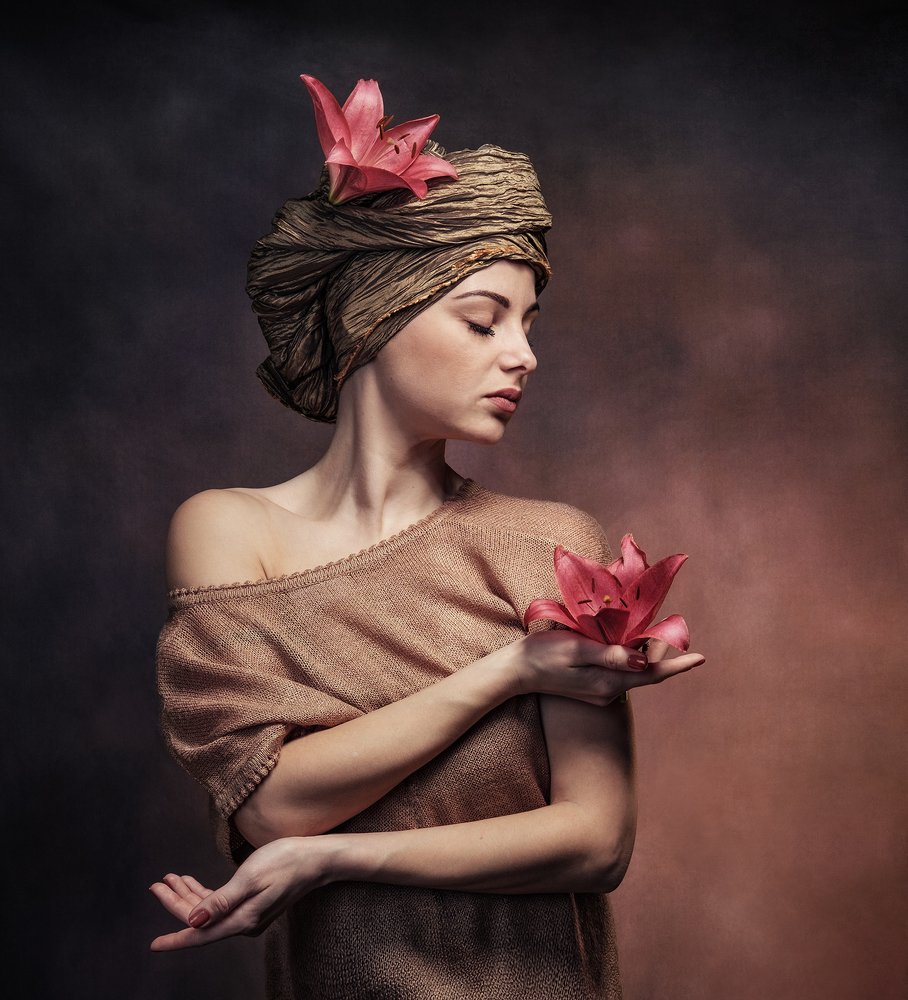 Photograph by Maxim Sayapin