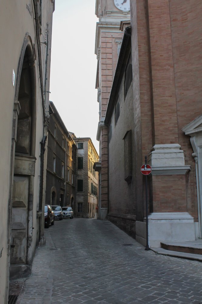 Такая разная Италия .