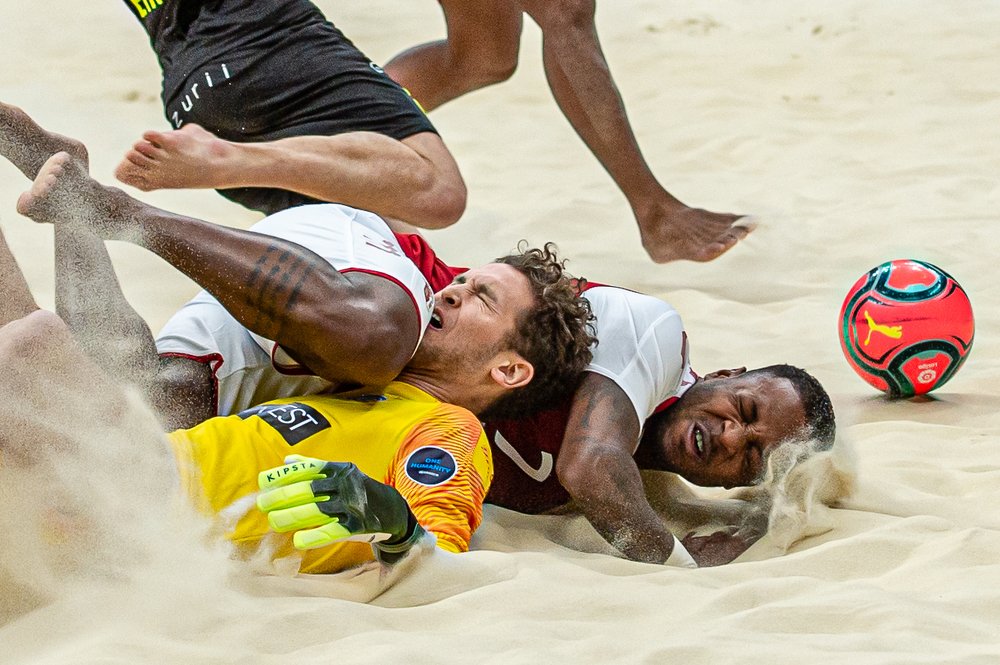 Жесткая игра