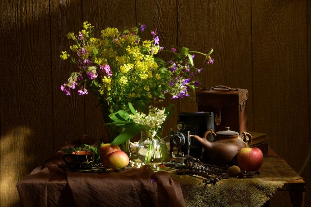 Натюрморт / световая кисть