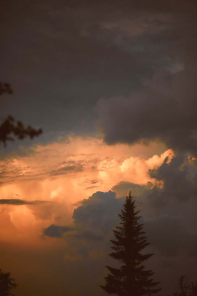 Небо во время грозы.