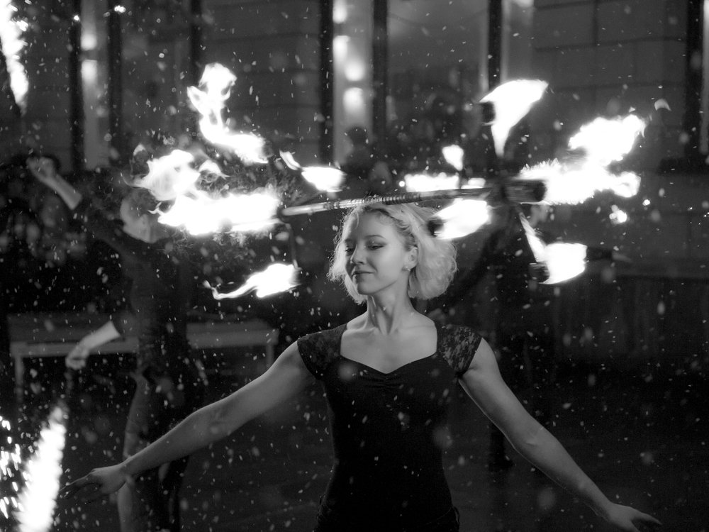 Девчонки зажигают