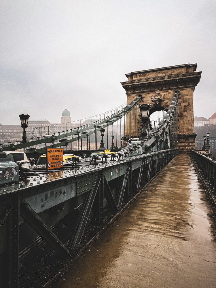 Одинокие улицы Будапешта