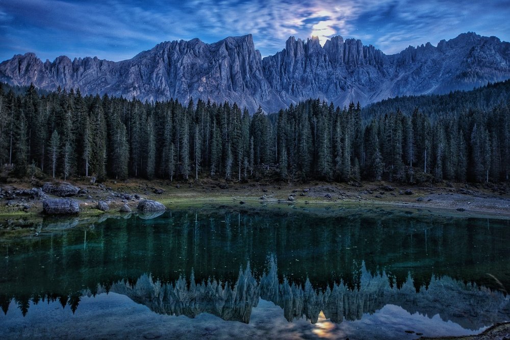 Ночь на озере