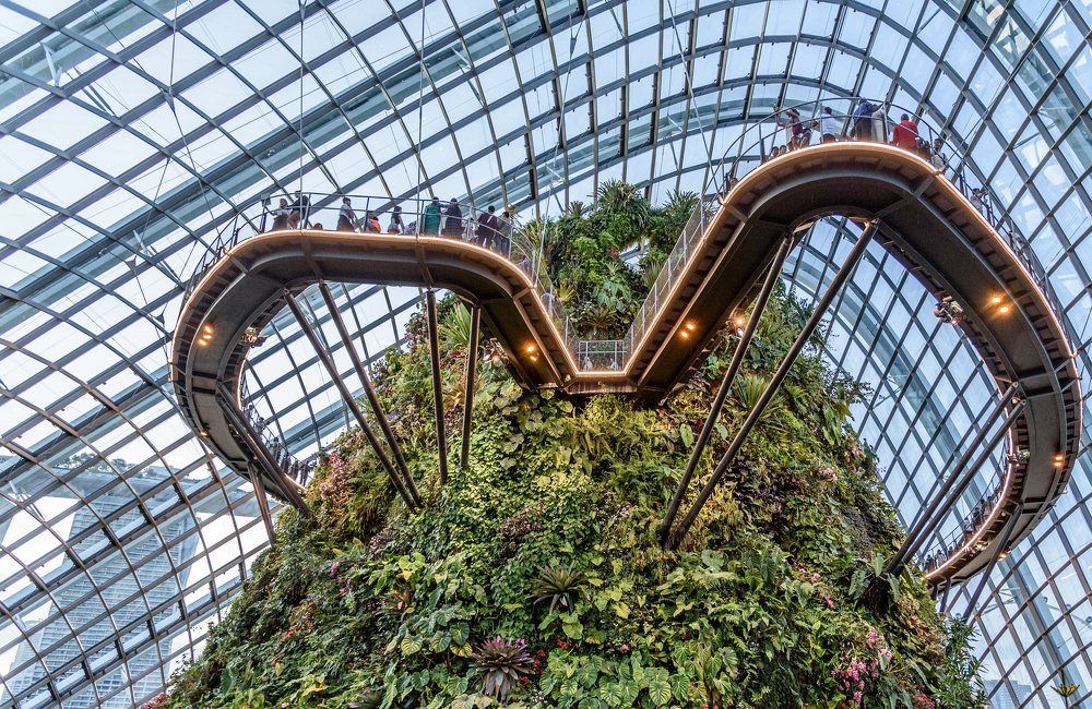 Photograph by Yan Razhkovetsky