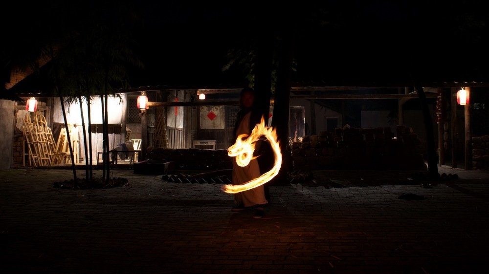 DRAGONRISE, A YAYUE (雅樂) MORCEAU OF TWO SPARKS