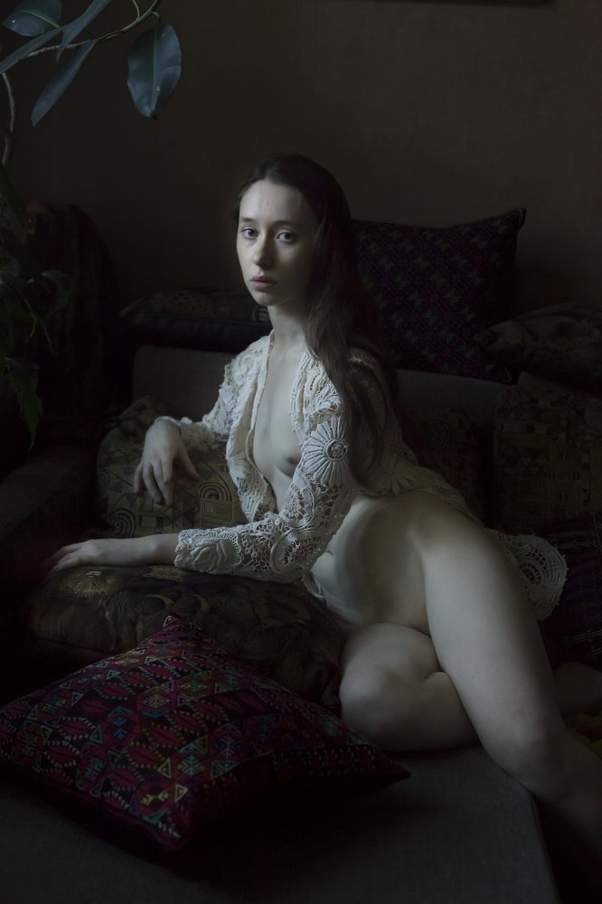 Портрет девушки в кружевах