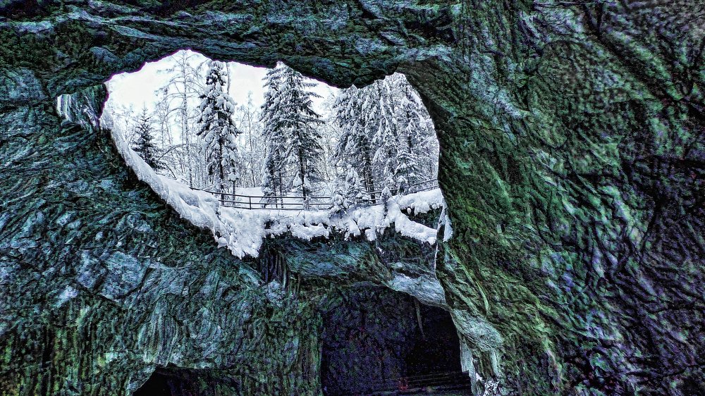 Парк РУСКЕАЛА. Мраморный каньон