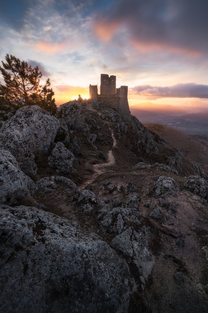 Photograph by Helmut Pilò