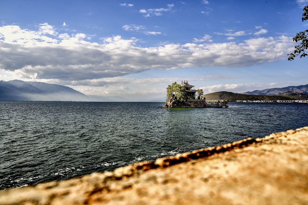 Photograph by Bob Yuldashev