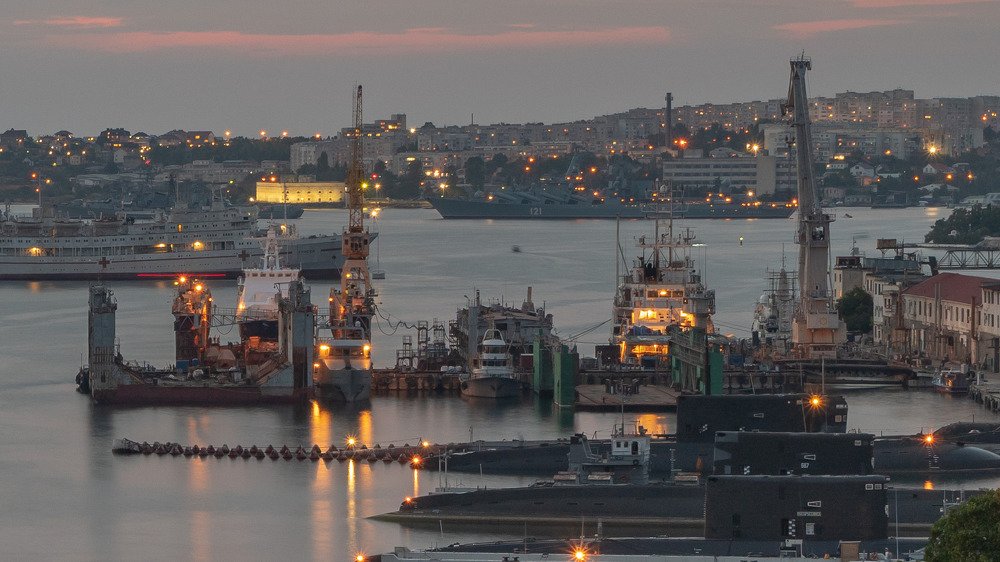 Вечерний Севастополь