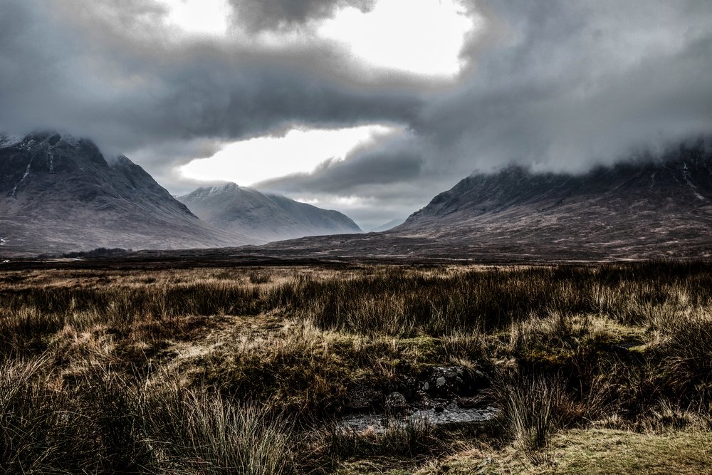 The mysterious mask of scottish highlands