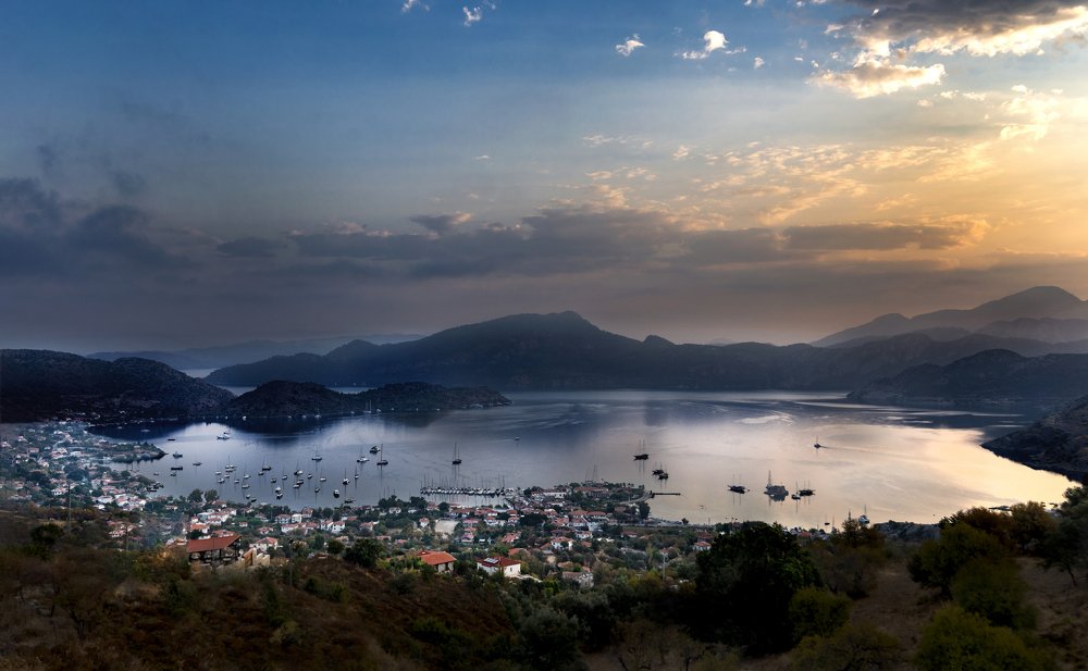 Photograph by Bahir DIBEKOGLU