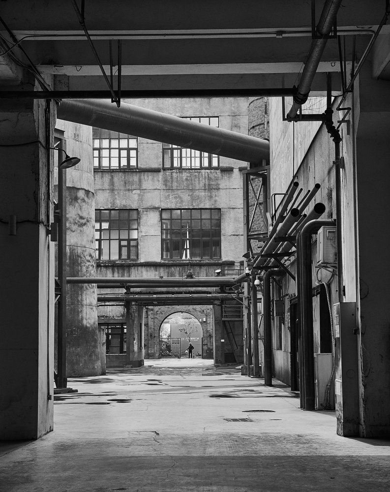 Photograph by Bob Yuldashev