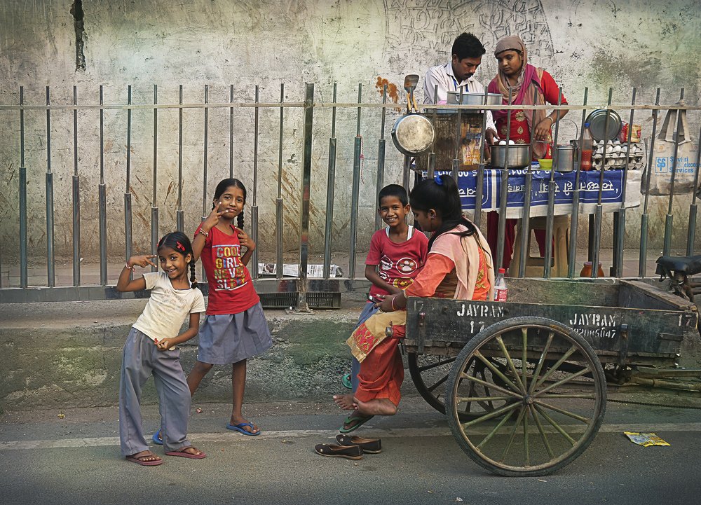 Уличные торговцы.