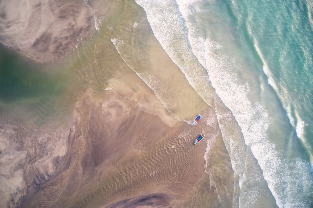 Boats_on_the_Azul_shore