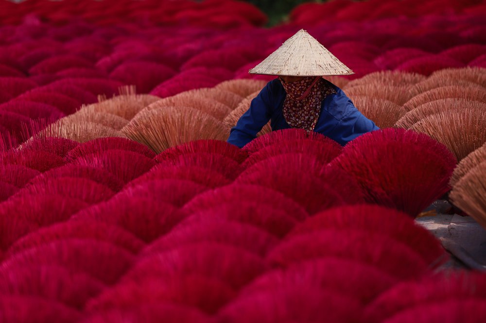 Drying joss-sticks