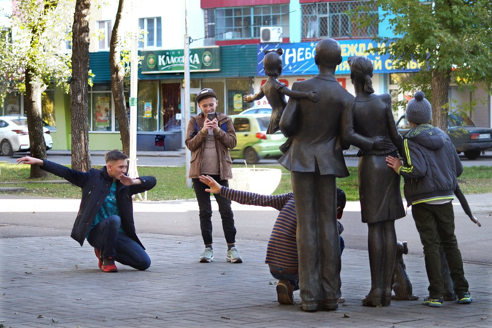 Про ручки шаловливые!